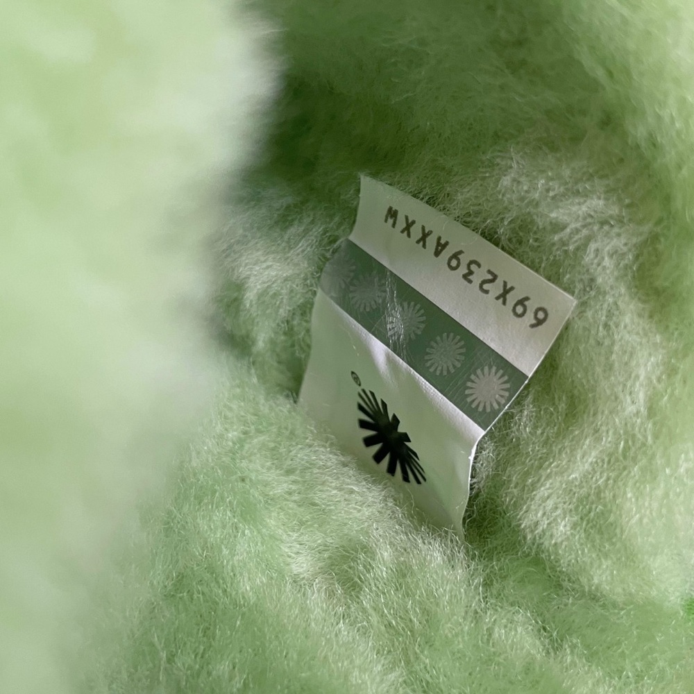 UGG Fluff Yeah Slide Sheepskin Slipper Sandals - Picture 7 of 7